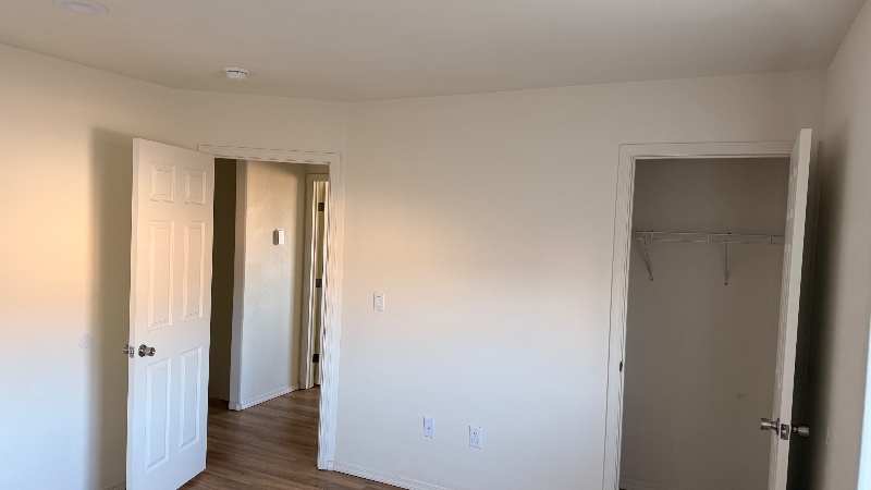 1323 S Monroe St #G - Photo 4 of 11