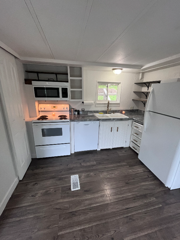 16 Sassy Ln - Photo 3 of 12