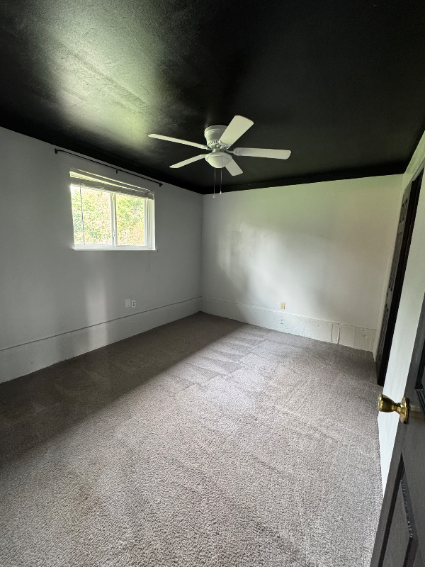 1653 Tabor St #B - Photo 3 of 5