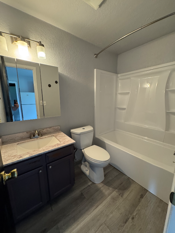 1653 Tabor St #B - Photo 4 of 5