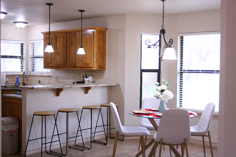 220 Moonlight Trl - Photo 4 of 16