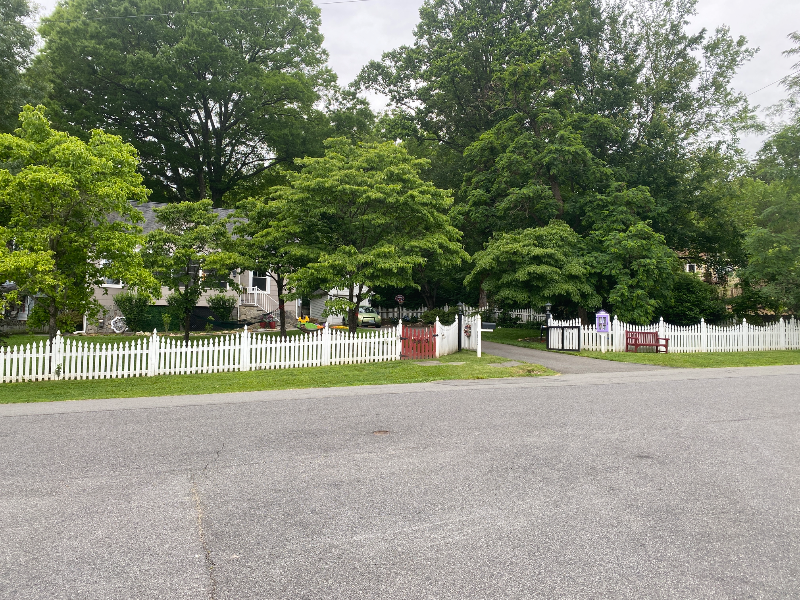 2810 Rosemary Ln - Photo 2 of 23