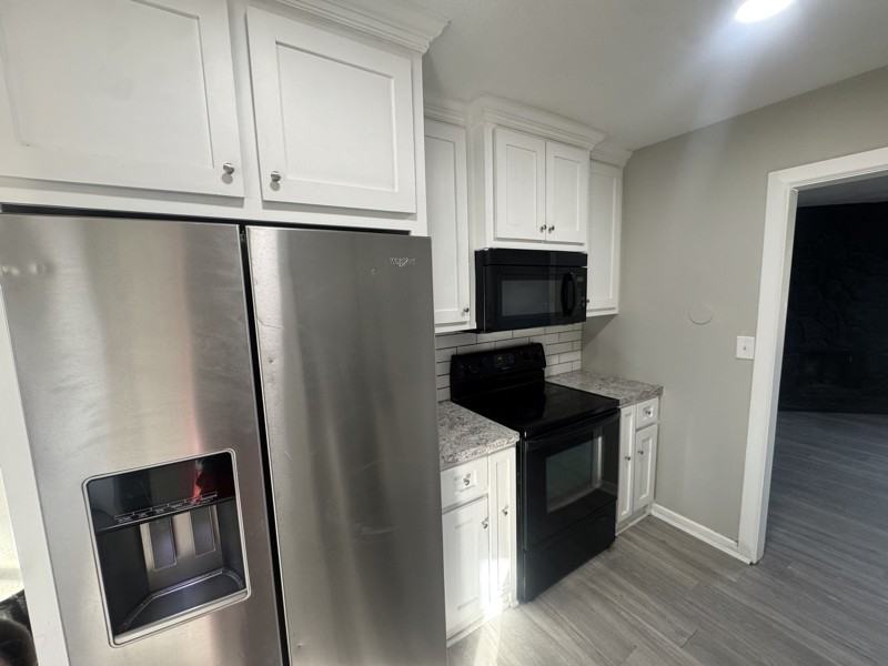 541 S Deveron Dr - Photo 2 of 10