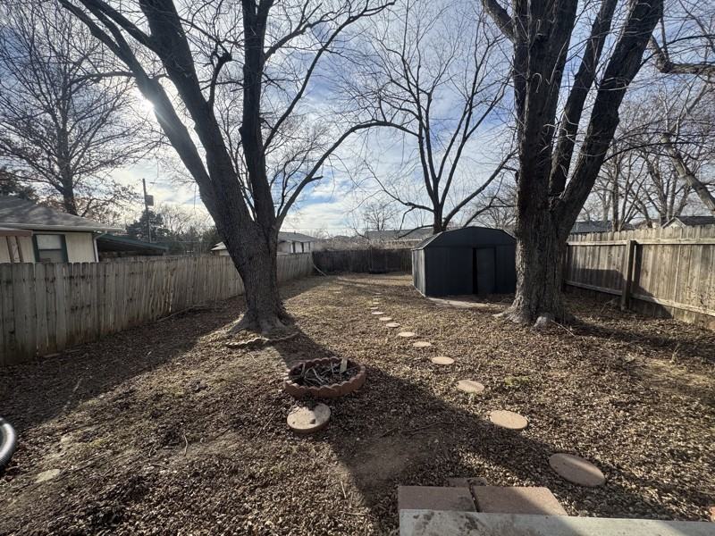 541 S Deveron Dr - Photo 6 of 10