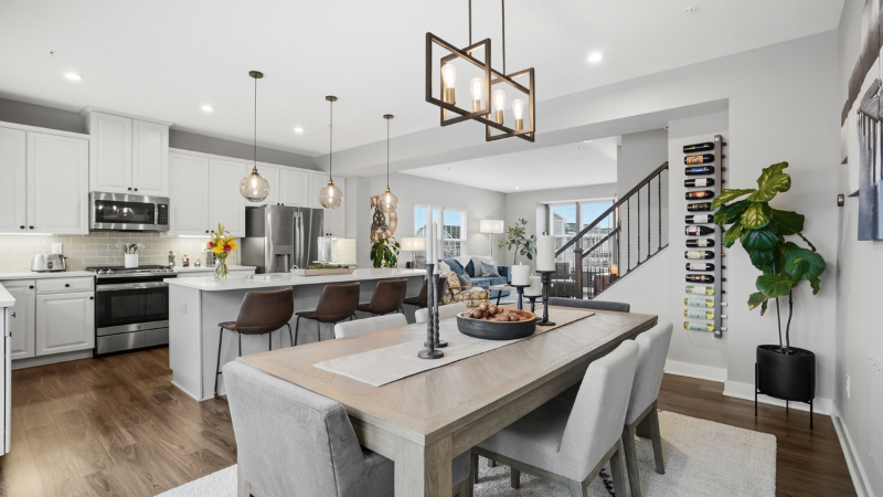 110 Curtis Ct - Photo 5 of 11