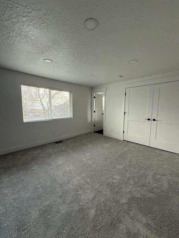 1546 E St #A - Photo 6 of 18