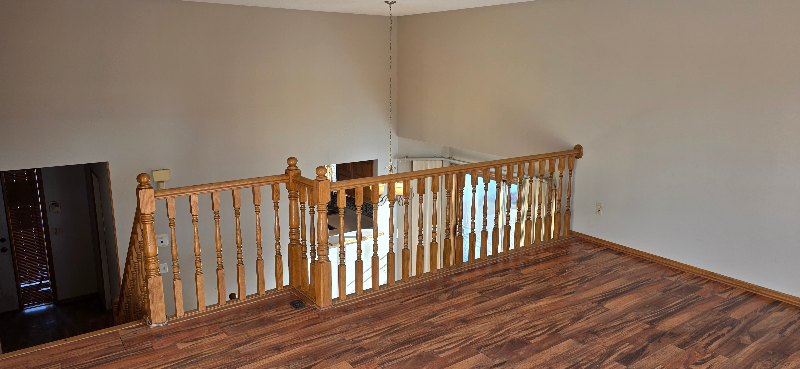 9231 Queens Gdns - Photo 3 of 11