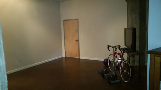 1620 Lucas Ave #203 - Photo 4 of 7