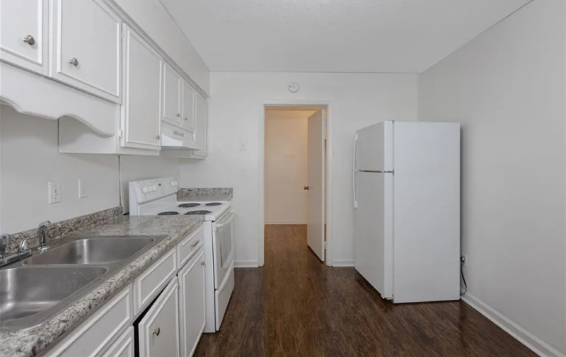 1704 12th Pl S #A - Photo 4 of 14