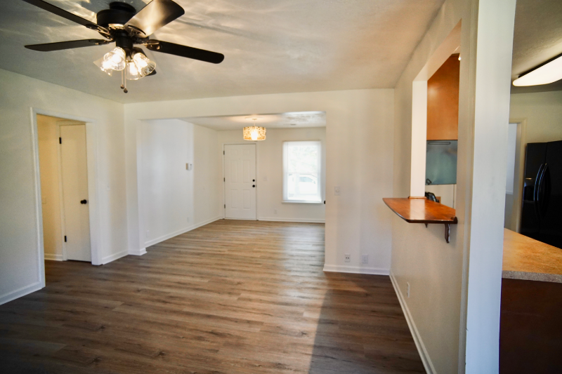 120 Ridgemont Pl - Photo 5 of 10