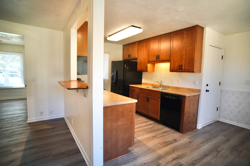 120 Ridgemont Pl - Photo 6 of 10