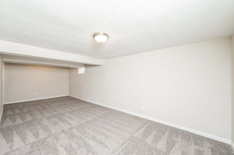 2822 S Argonne St - Photo 3 of 13