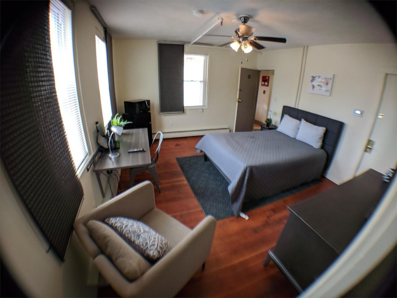 0012RS - Photo 2 of 16