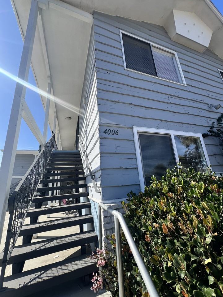 4006 Ingraham Street - Photo 7 of 8