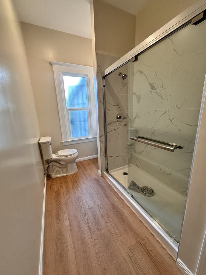 637 Taylor Ave #B - Photo 6 of 22