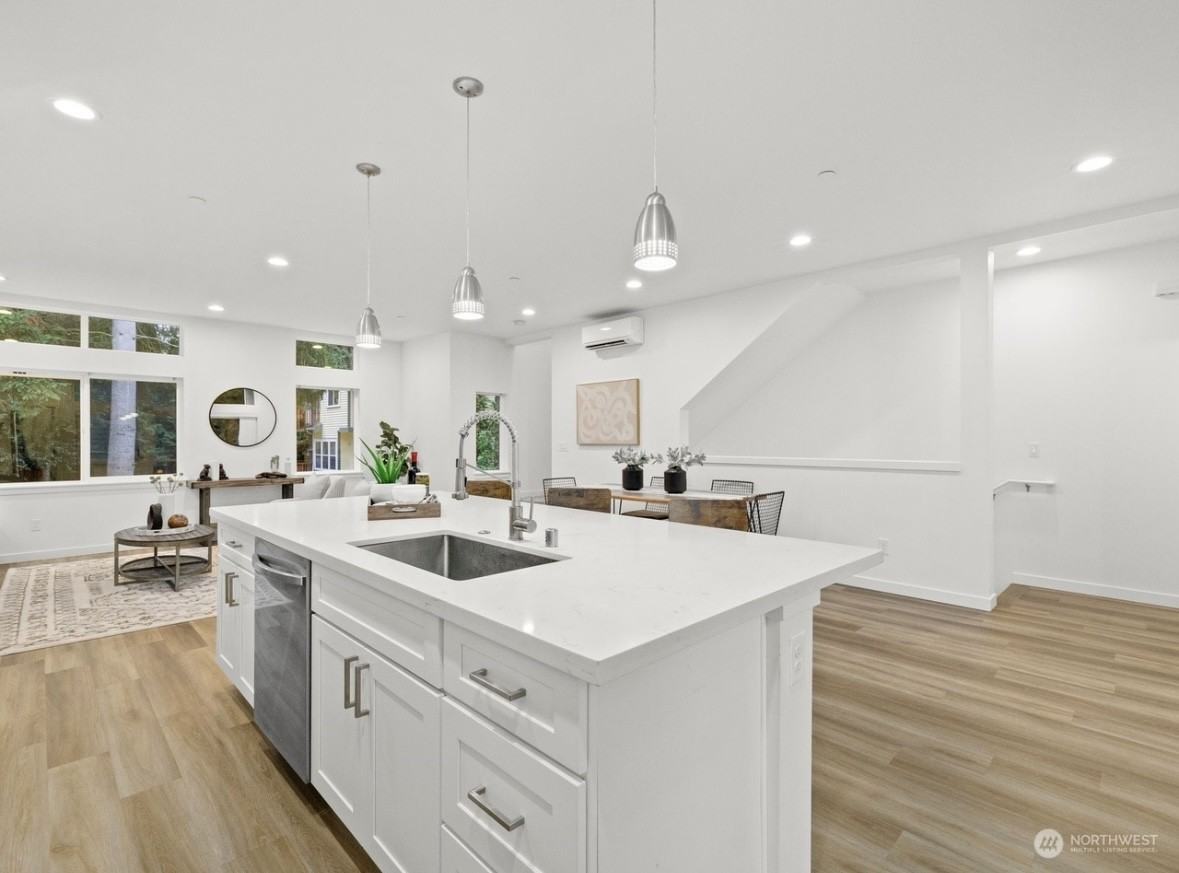 14825 35th Ave W #4 - Photo 3 of 7