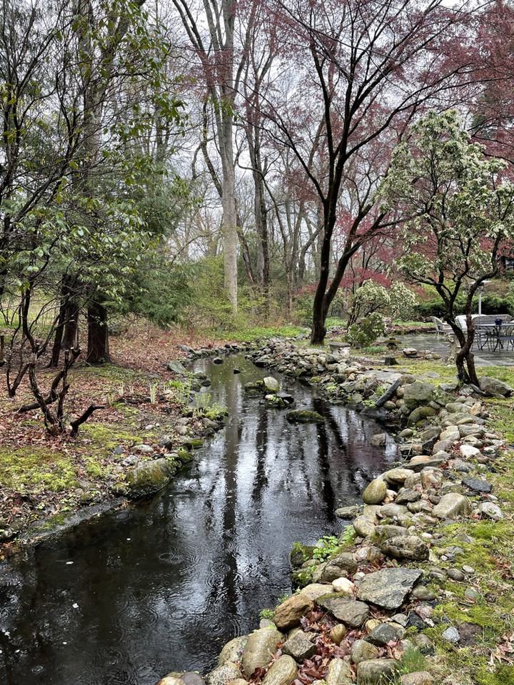 16 Crooked Mile Rd - Photo 2 of 26