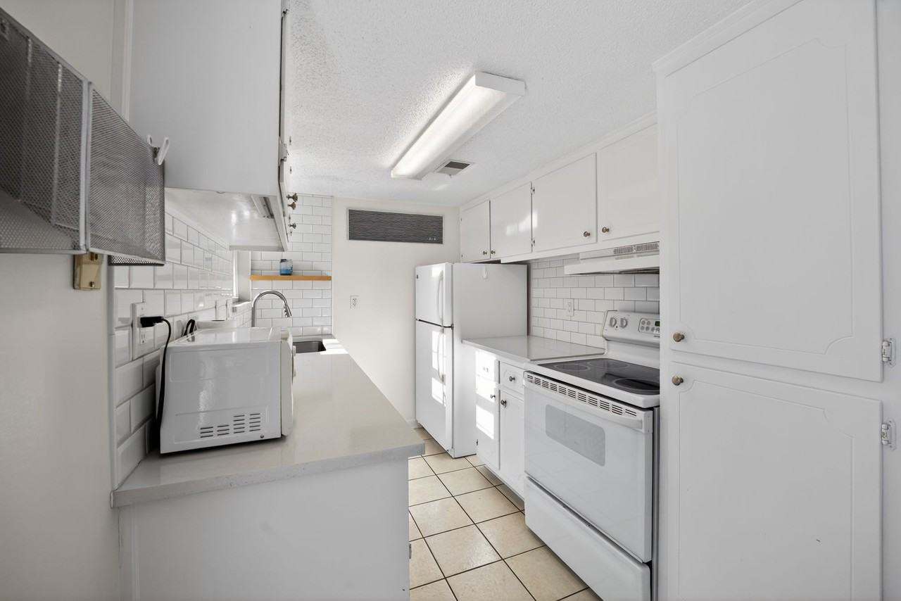 3555 Old Chamblee Tucker Rd Apt D #NA - Photo 5 of 20