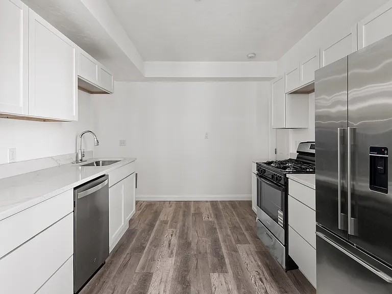 42 William St #3 - Photo 5 of 9