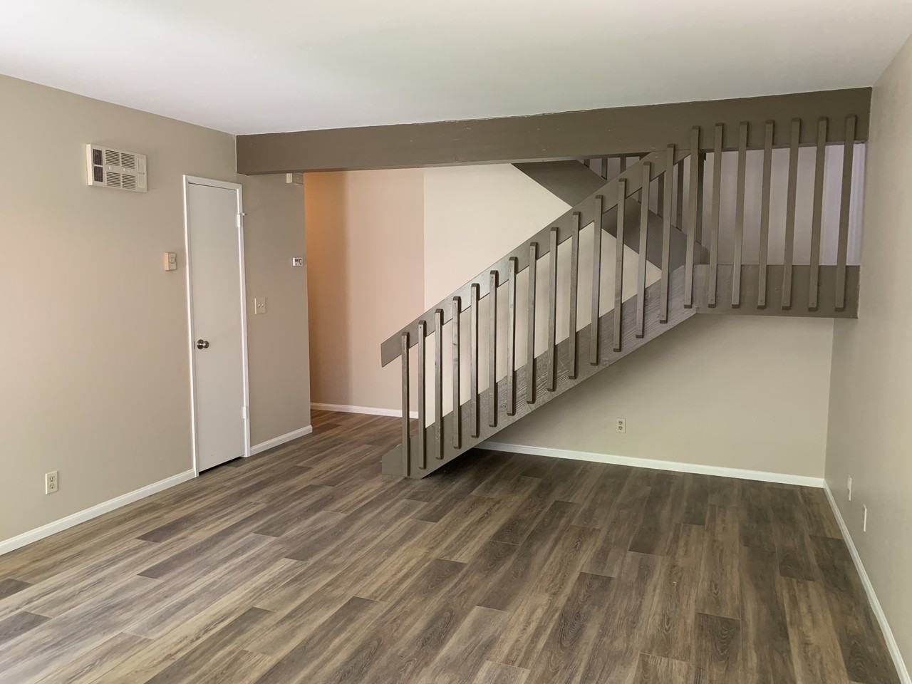 181 N Kellogg Ave #D - Photo 2 of 9