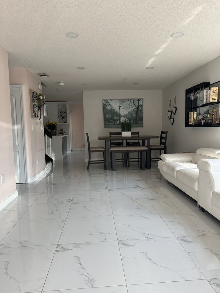 15861 Sw 70th Ter #NA - Photo 2 of 34