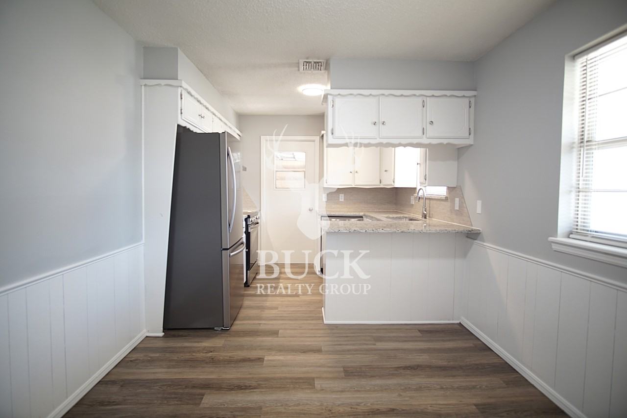 505 Turtle Creek Dr #NA - Photo 5 of 28