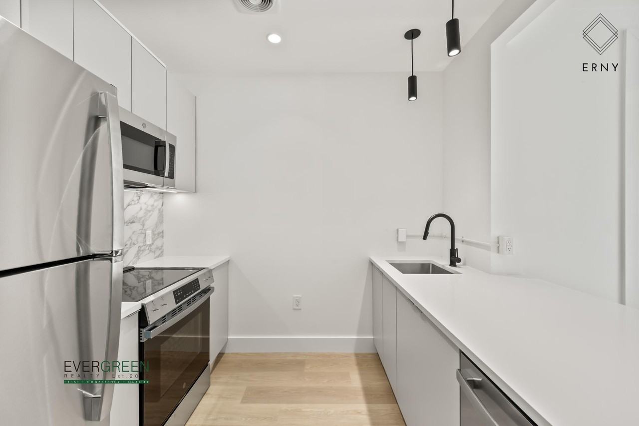 354 East 28th Street #1 - Photo 3 of 7