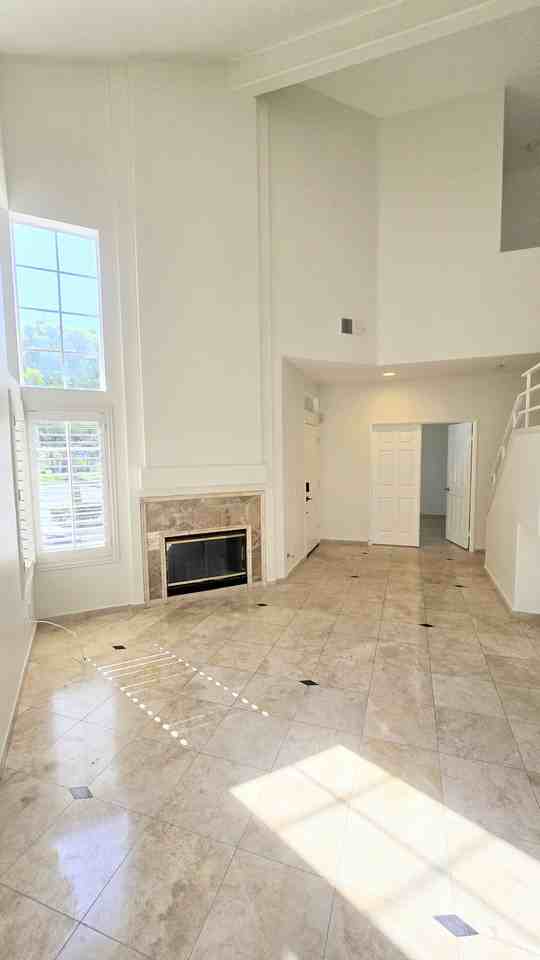 231 Shorebreaker Dr #NA - Photo 2 of 32