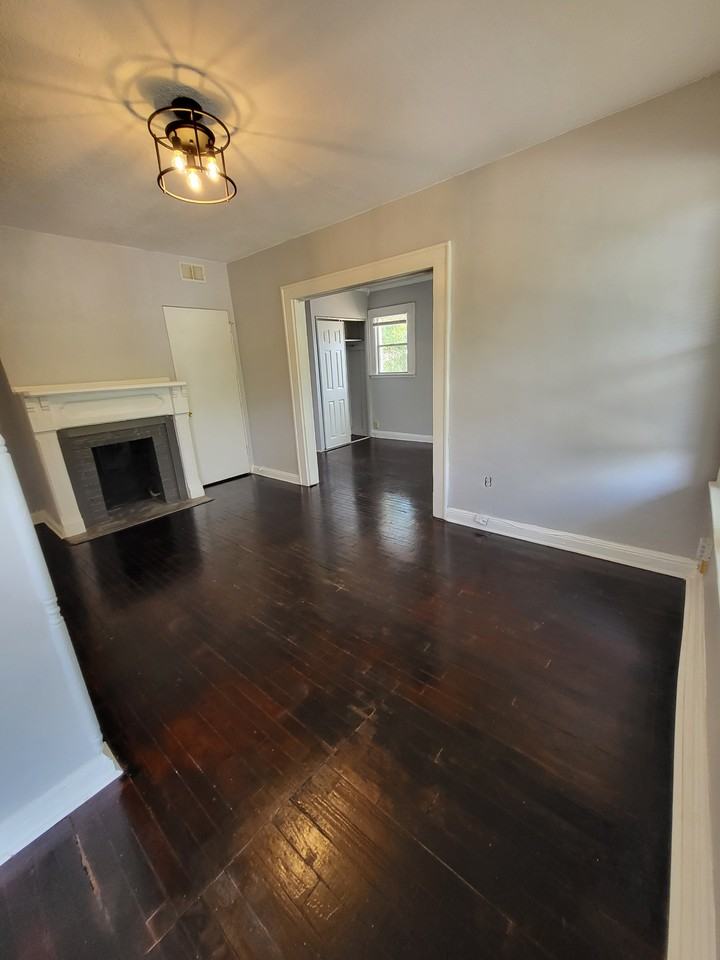 1718 Pine Grove Ave #3 - Photo 7 of 10