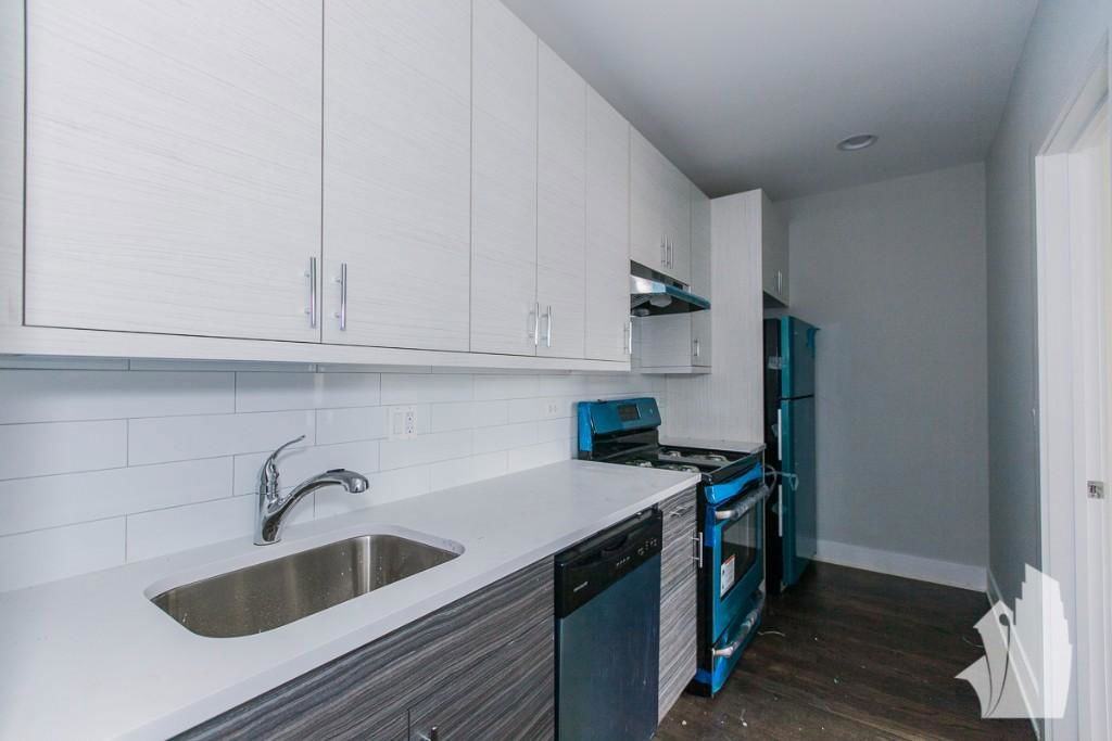 3922 N Janssen Ave #3E - Photo 4 of 7