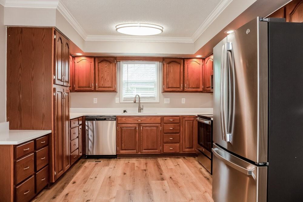 2032 Pine Needle Ct - Photo 6 of 17