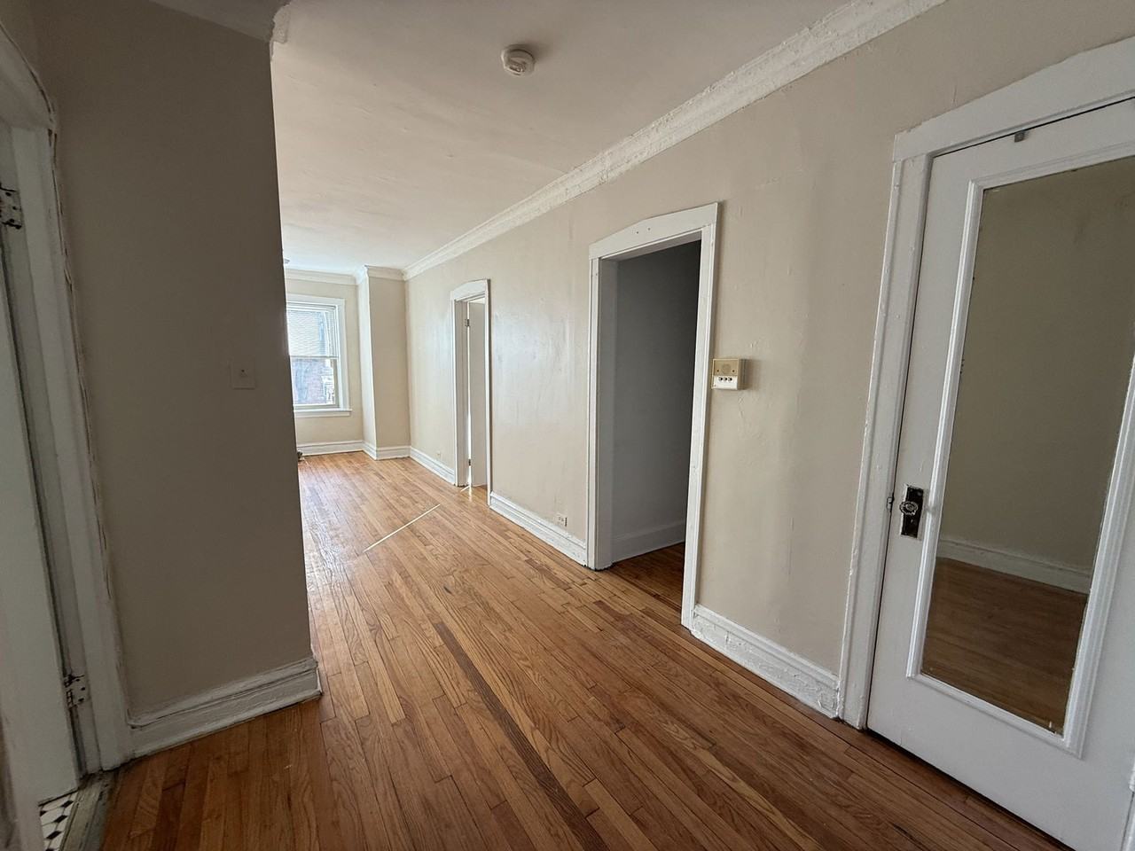 W Belle Plaine Ave #1 - Photo 4 of 8