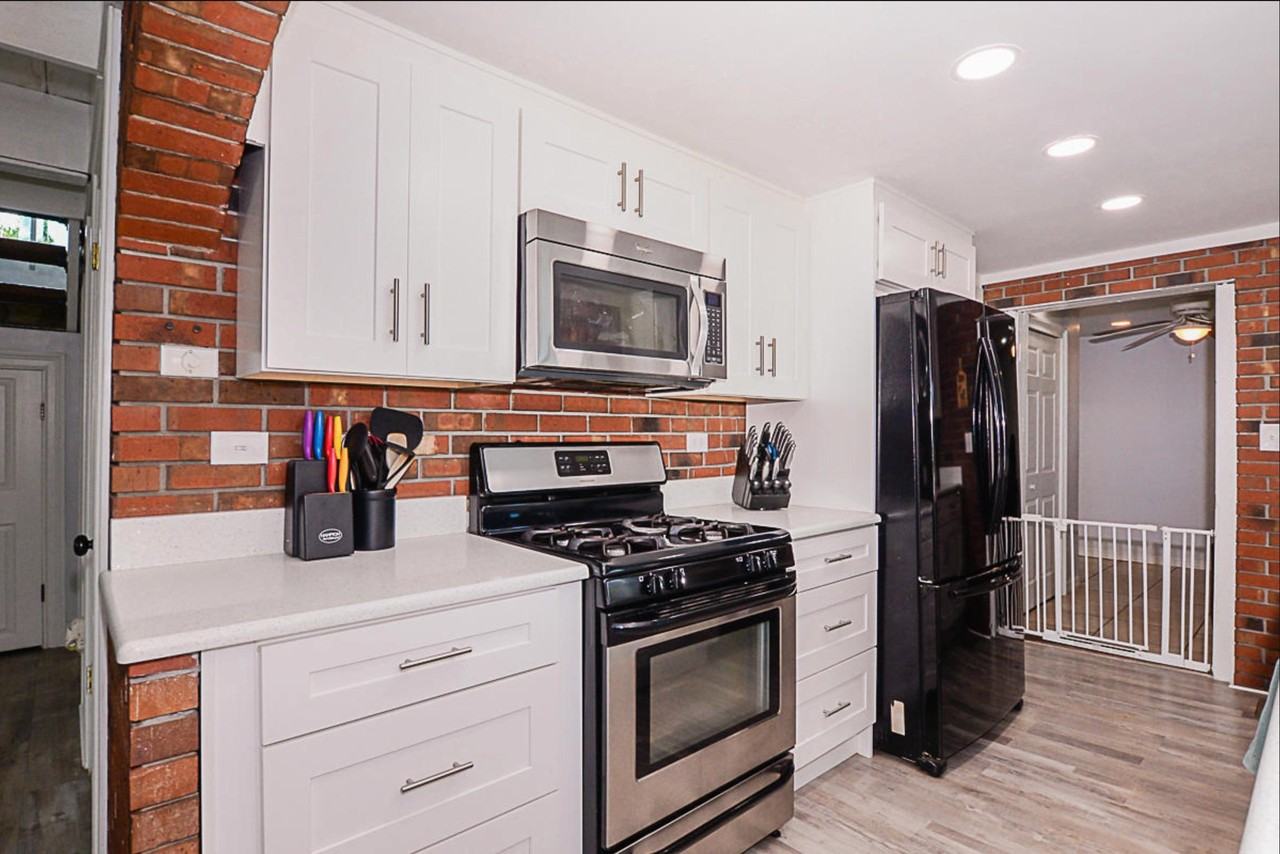 Spruce Dr - Photo 3 of 7