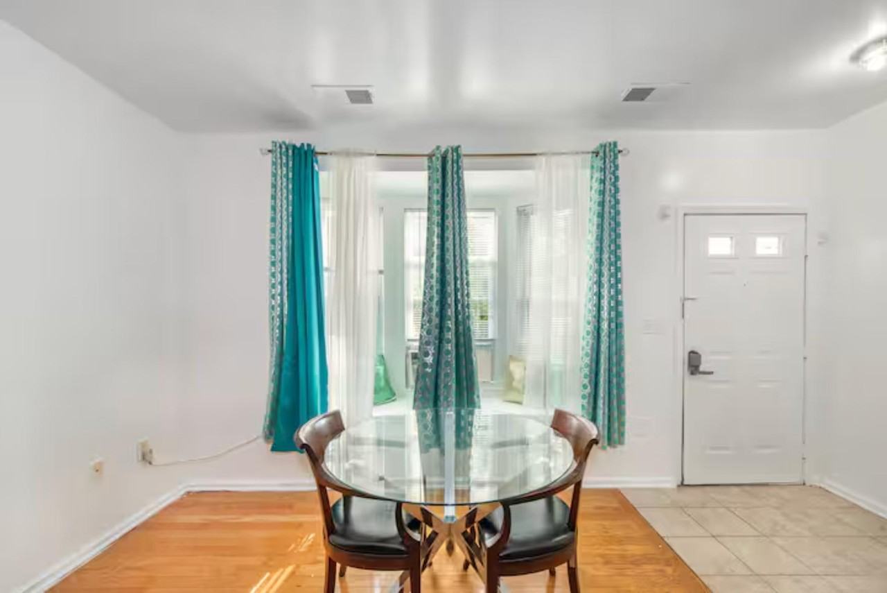 Prince St - Photo 5 of 10