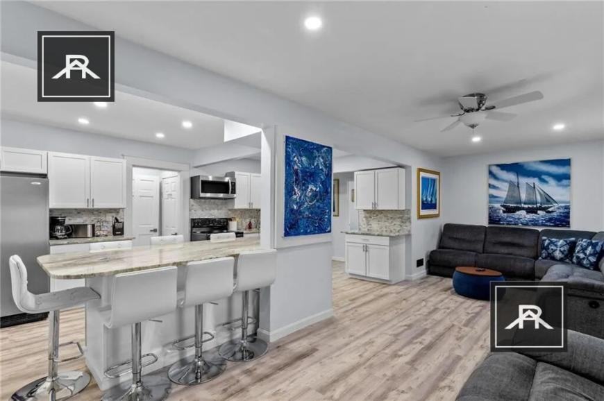 49 Greycliff Rd - Photo 5 of 9