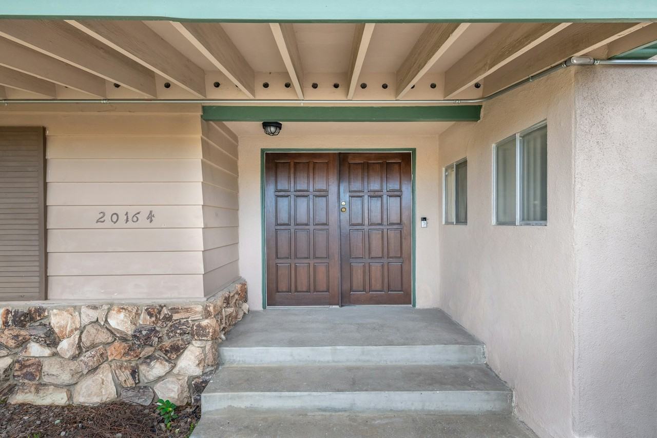 20164 Santa Rita Street - Photo 3 of 31