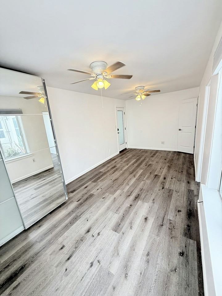 732 Ventura Place, Unit 7 - Photo 5 of 9