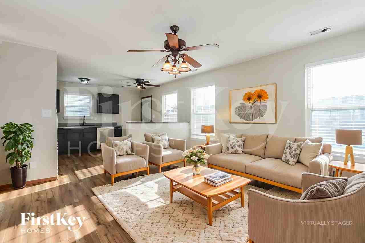 5355 Milhouse Rd - Photo 3 of 18