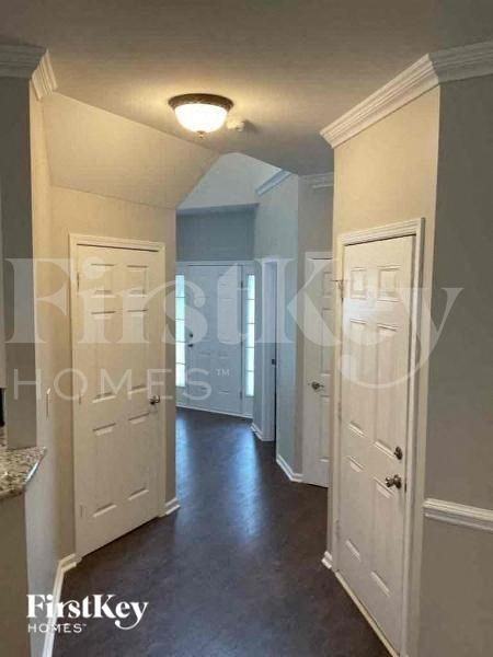 127 Meandering Way Ln - Photo 4 of 10