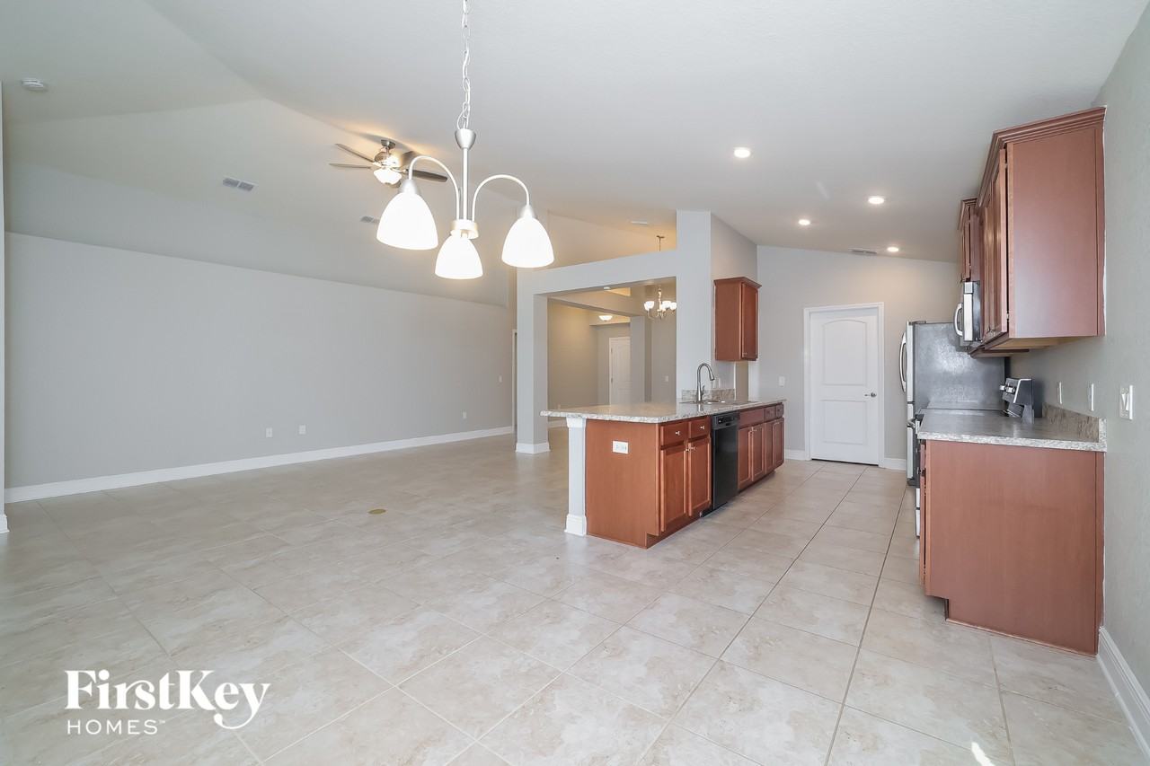 403 Buchannan Dr - Photo 5 of 15