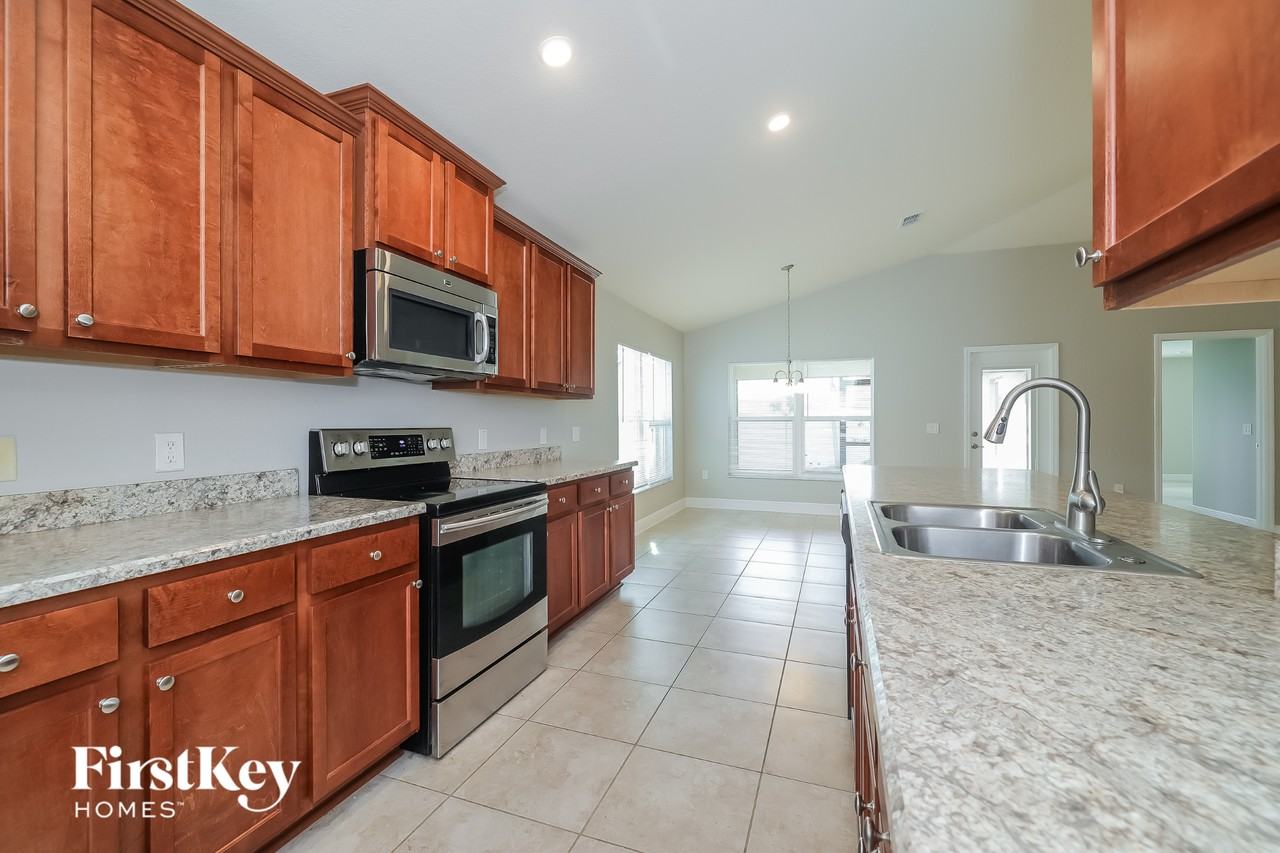 403 Buchannan Dr - Photo 7 of 15