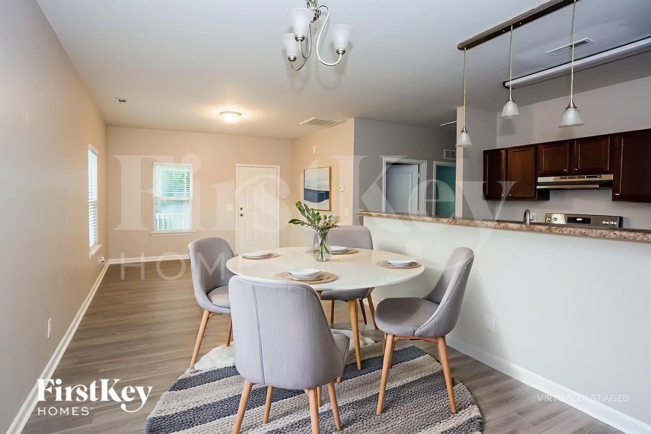 161 Princess Ave Sw - Photo 7 of 18