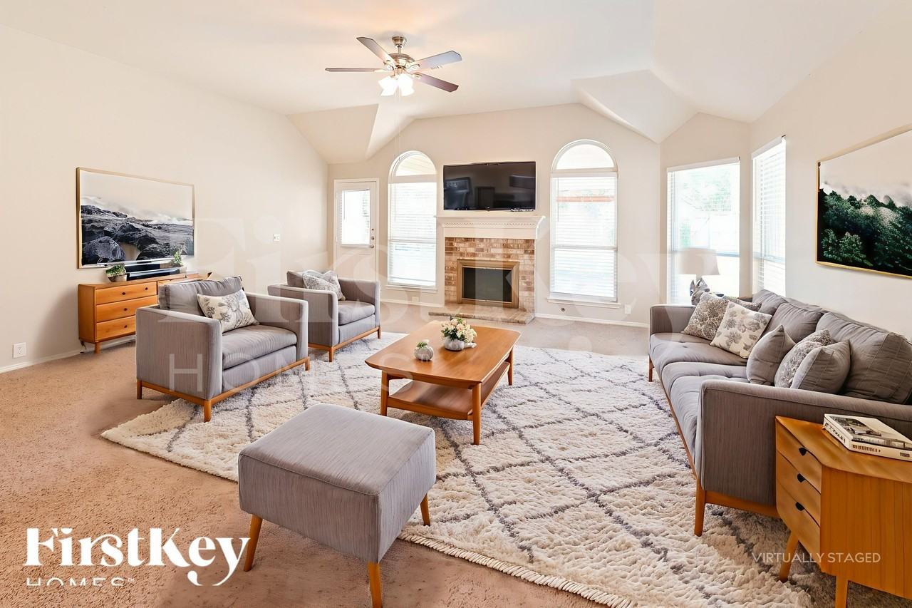 3302 Thorpeshire Ct - Photo 3 of 18