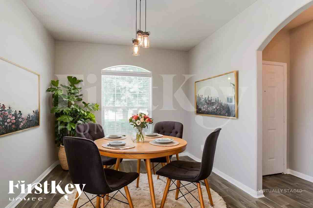 5623 That Way - Photo 7 of 18