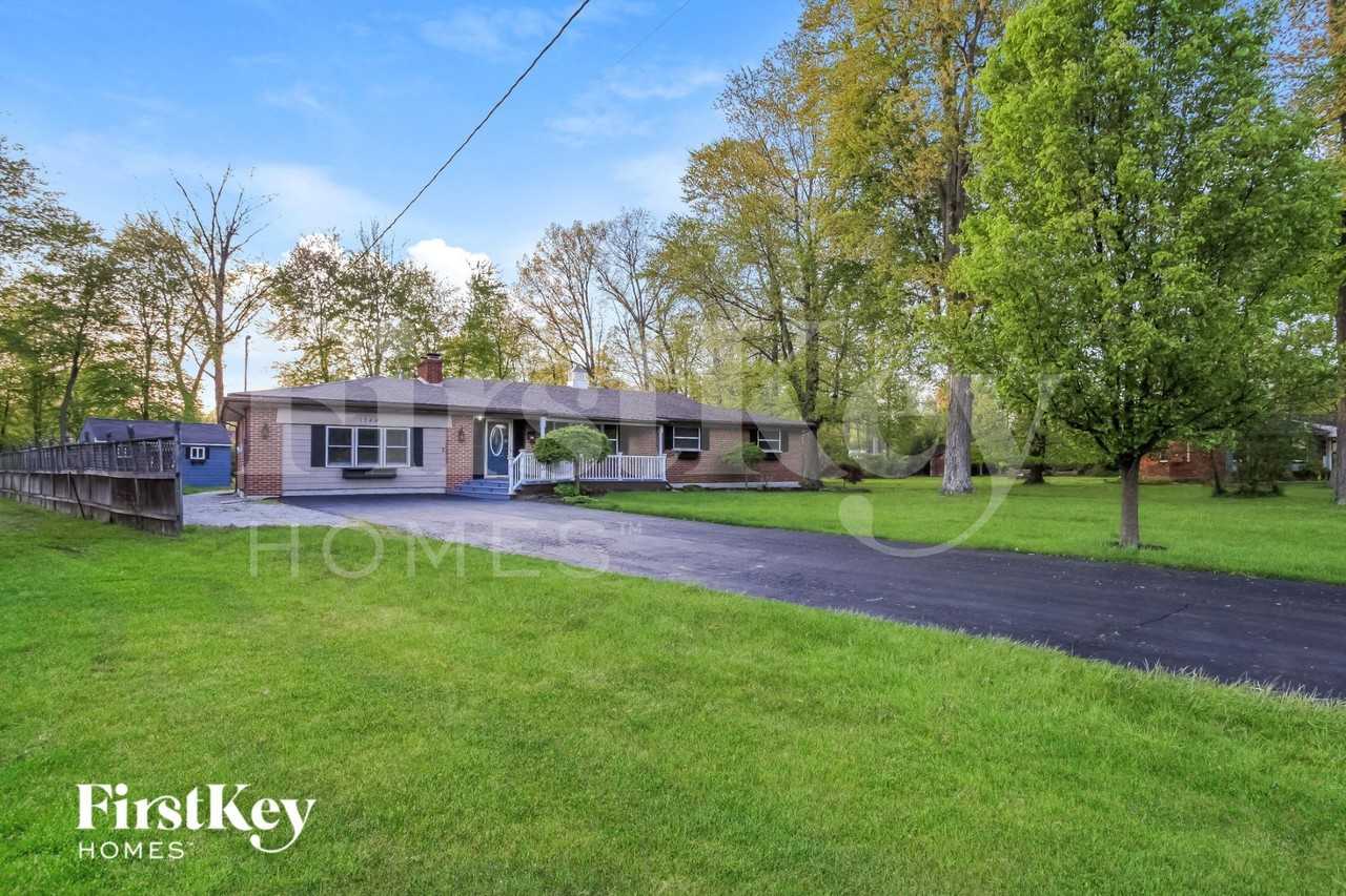 1244 Day Cir E - Photo 2 of 15