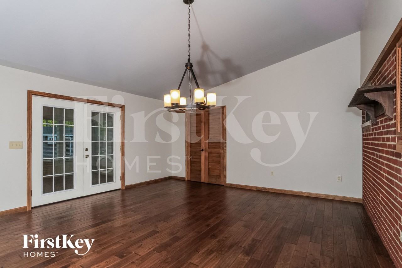 1244 Day Cir E - Photo 5 of 15