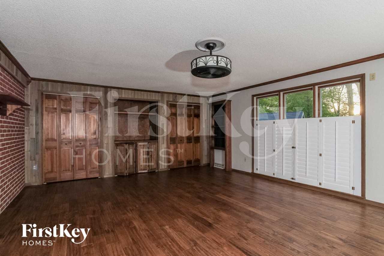 1244 Day Cir E - Photo 7 of 15