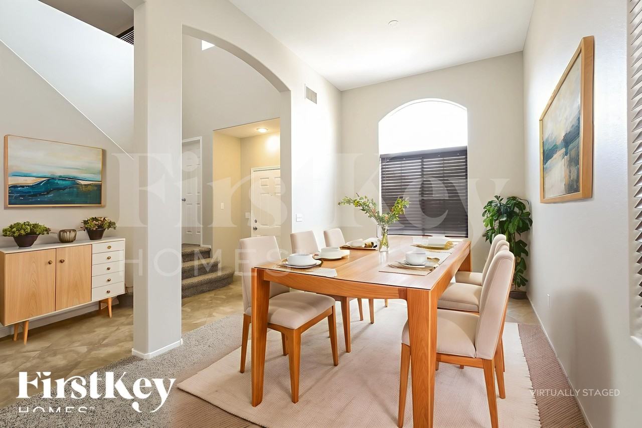 1031 Dawn Valley Dr - Photo 7 of 19