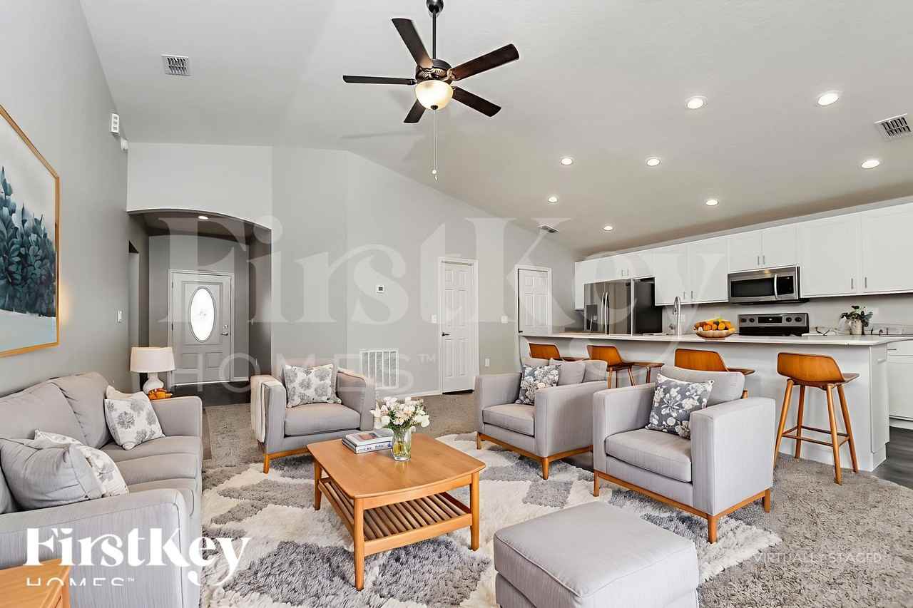 851 Orleans Dr - Photo 3 of 18