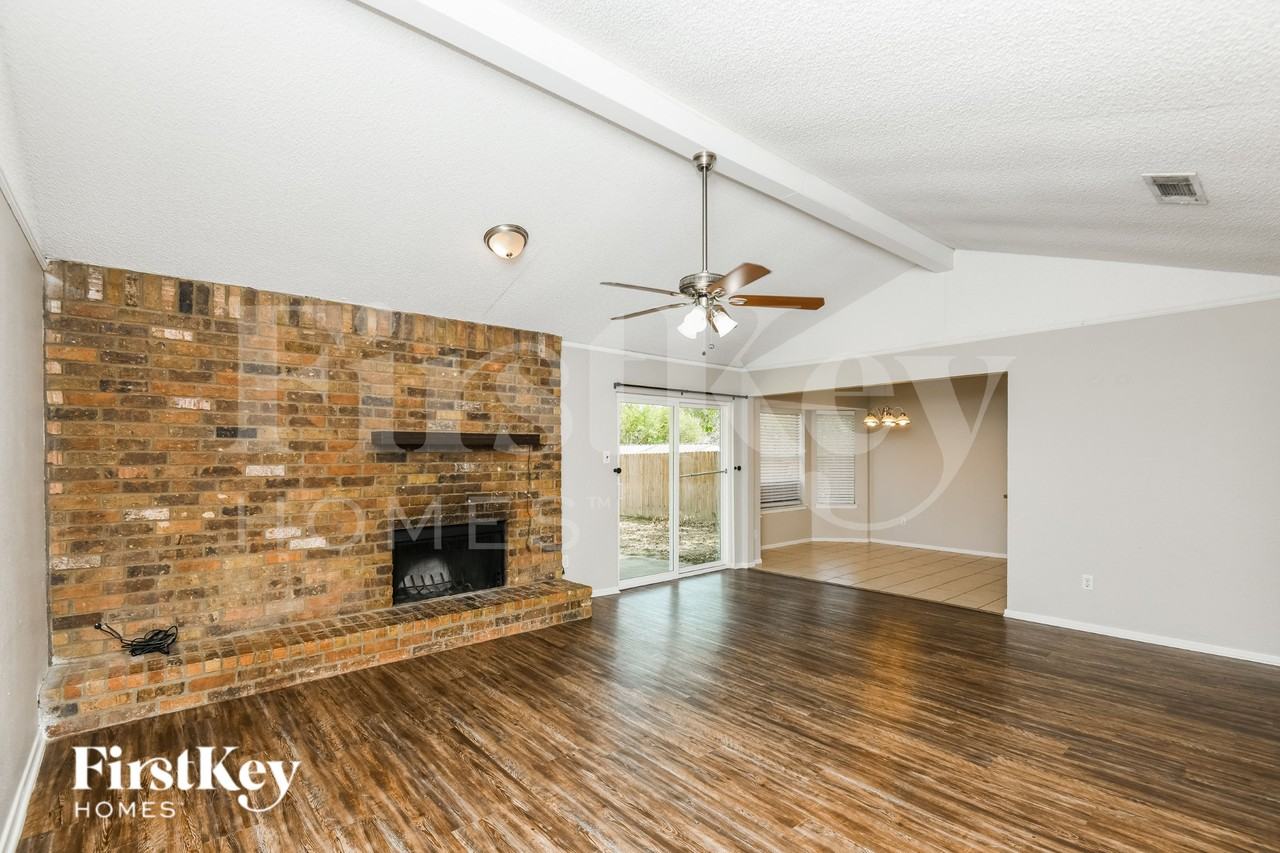 7508 Evergreen Dr - Photo 4 of 16